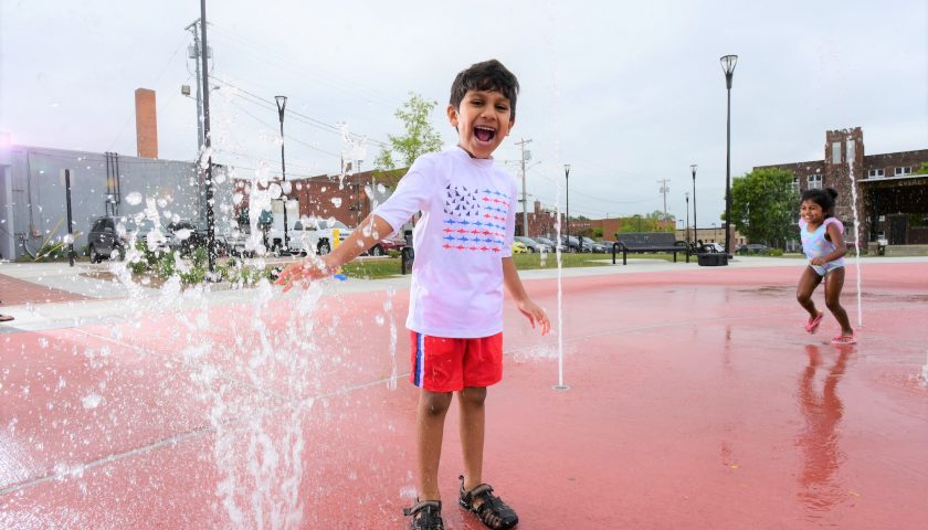 Wenzel Family Plaza | Wenzel Family plaza kids in fountain